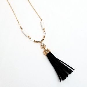 ɴᴇᴄᴋʟᴀᴄᴇ | black velvet fringe tassel